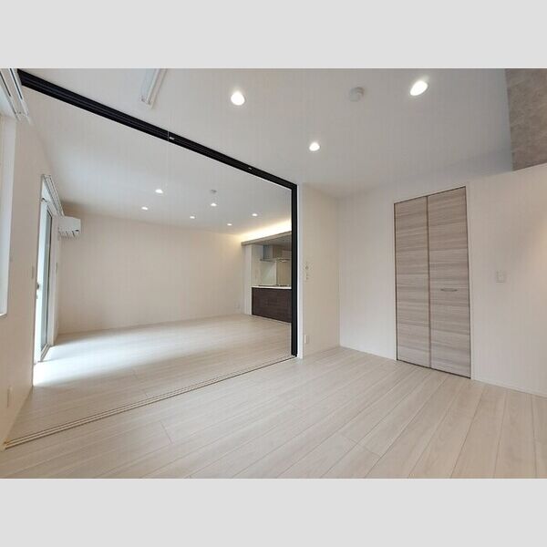 その他 (洋室)