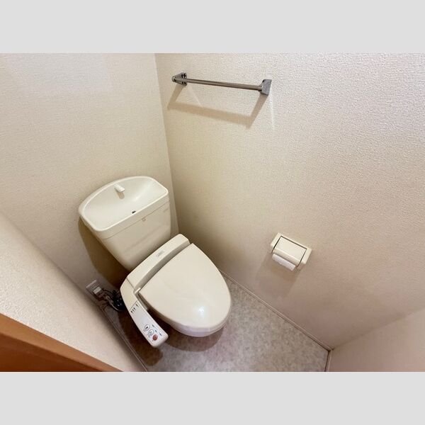 トイレ (温水洗浄暖房便座)