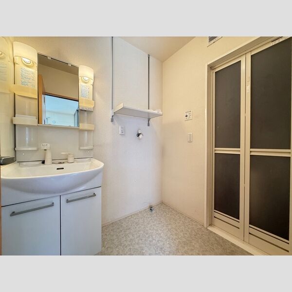 洗面所 (洗面室)