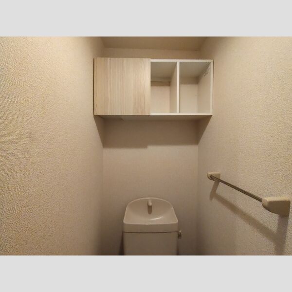 トイレ (トイレ収納)