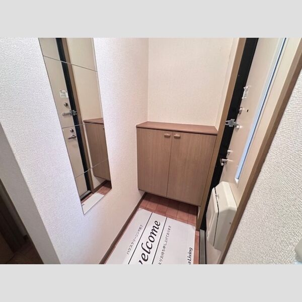 玄関 (玄関)