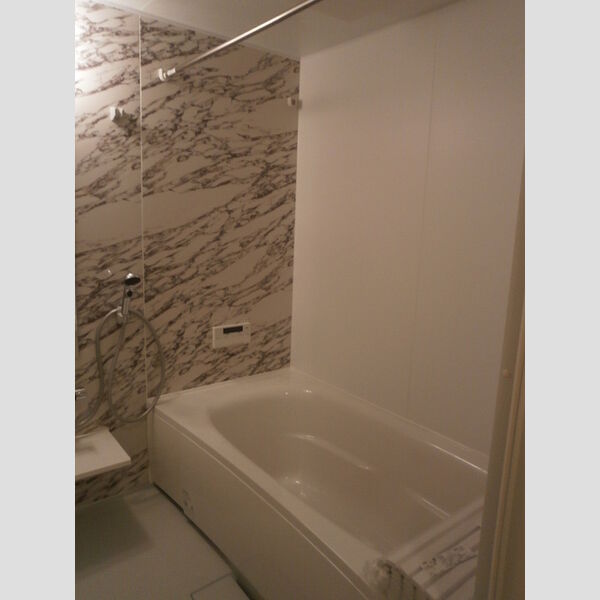 バス (101　浴室)