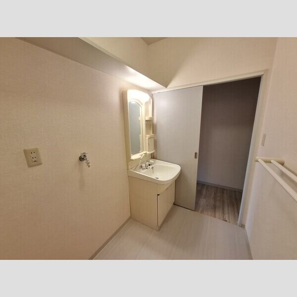 洗面所 (洗面室)