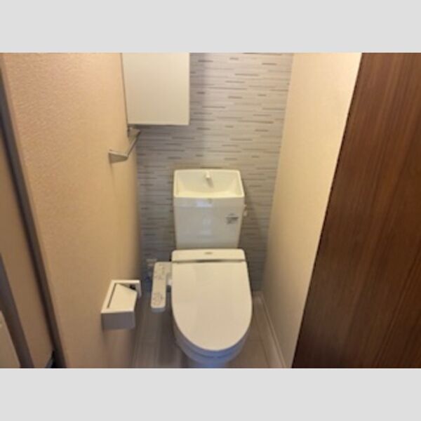 トイレ (201　温水洗浄暖房便座)