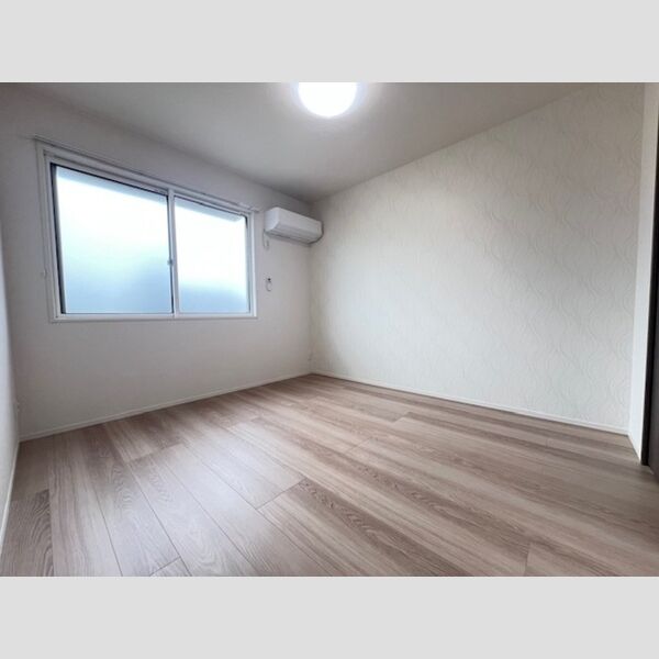 その他 (洋室)
