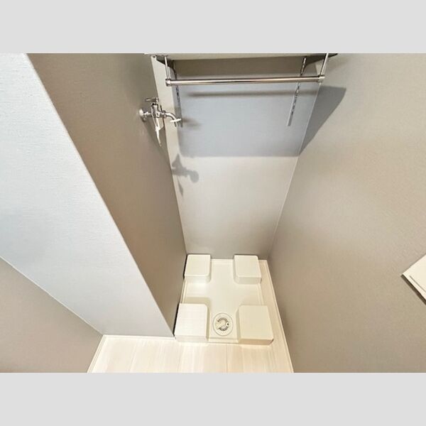 その他 (洗濯機置き場)