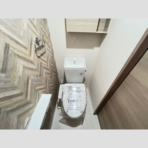 トイレ (温水洗浄暖房便座)