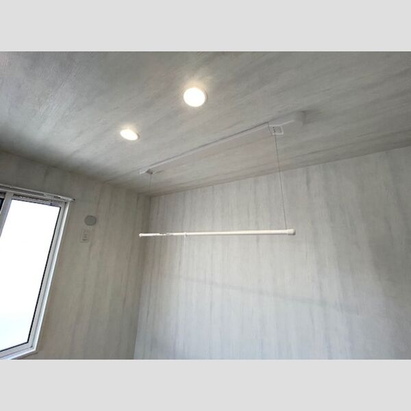 その他 (室内物干し)