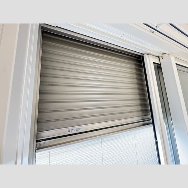 その他 (雨戸シャッター)