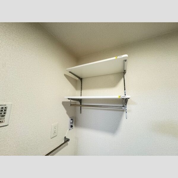 その他 (洗面室棚)