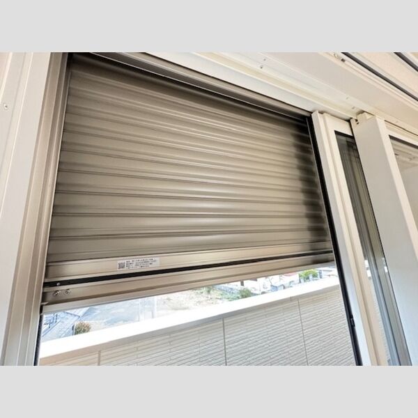 その他 (雨戸シャッター)