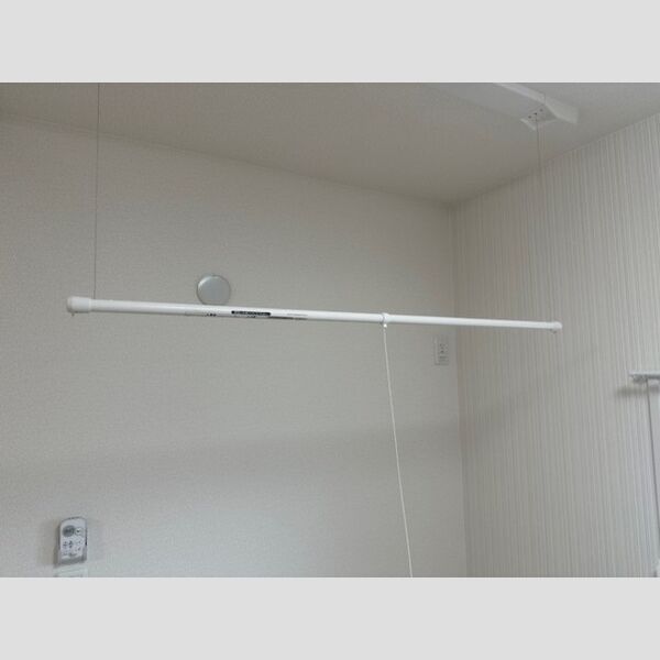 その他 (室内物干し)