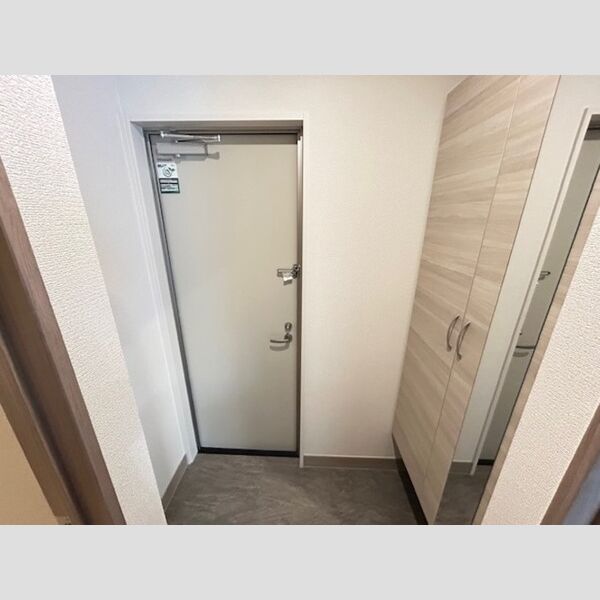 玄関 (玄関)
