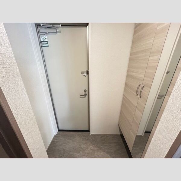 玄関 (玄関)
