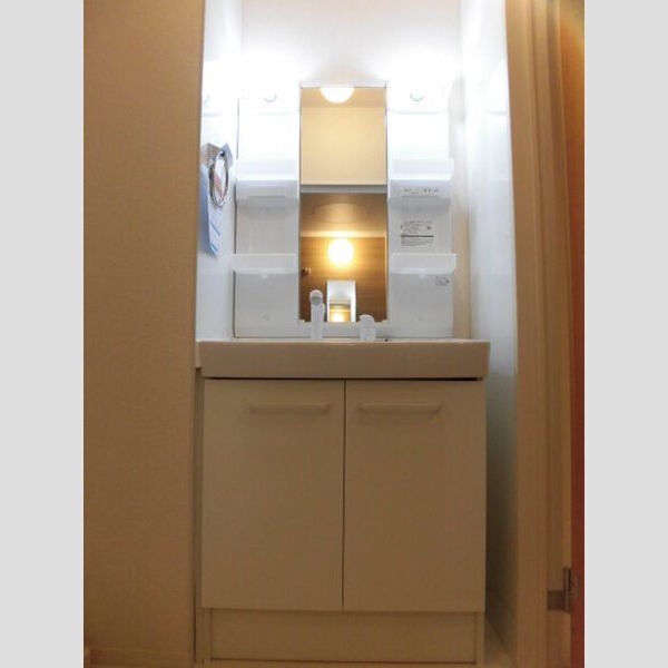 洗面所 (洗髪洗面化粧台)