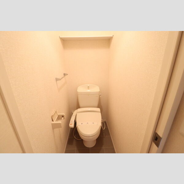 トイレ (温水洗浄暖房便座)