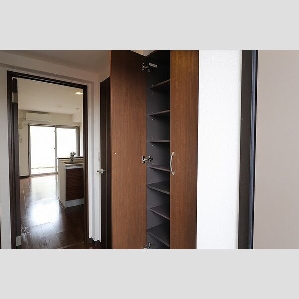 玄関 (105　玄関)