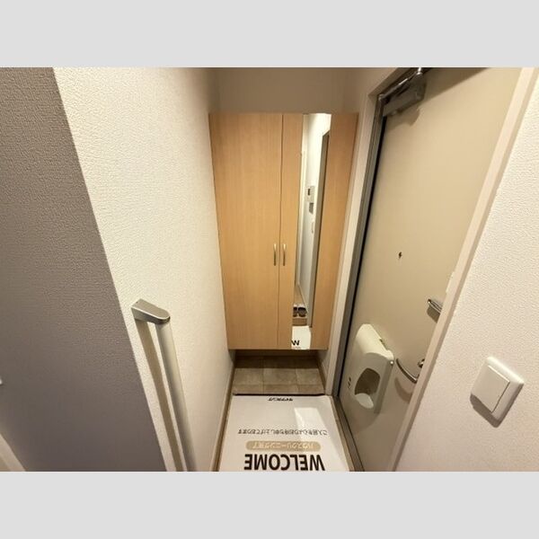 玄関 (玄関)