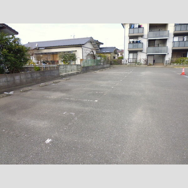 駐車場 (駐輪場)