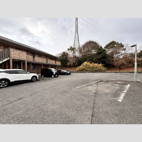 駐車場 (駐車場)