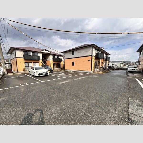 駐車場 (駐車場)