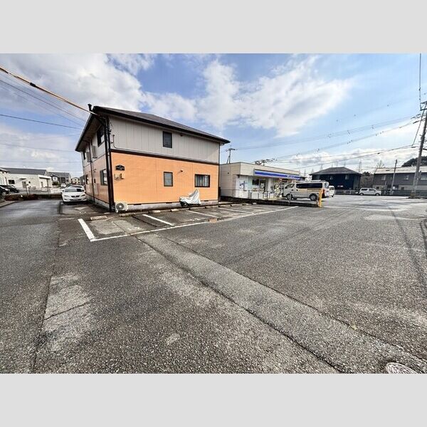 駐車場 (駐車場)