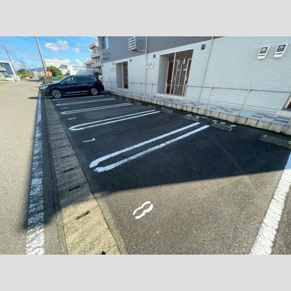 駐車場 (駐車場)