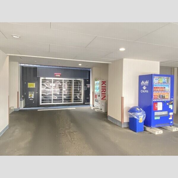 駐車場 (駐車場)