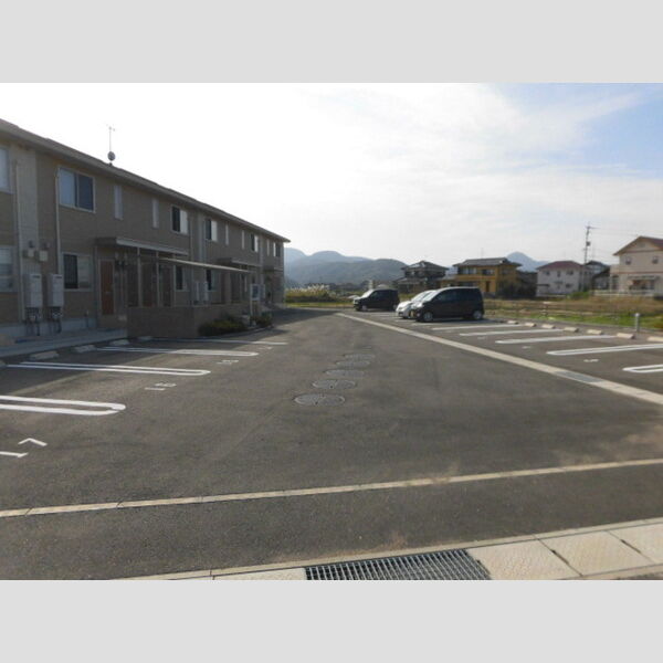 駐車場 (駐車場)