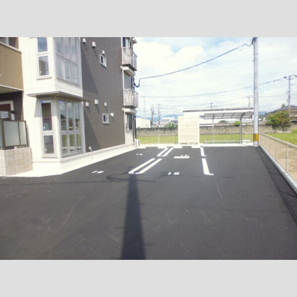 駐車場 (駐車場)