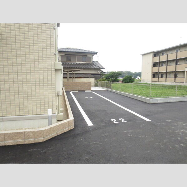 駐車場 (駐車場)