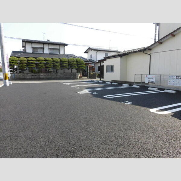 駐車場 (駐車場)
