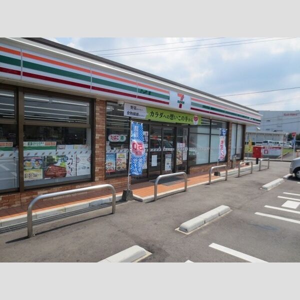 現地周辺 (セブンイレブン田代大官町店 820m)