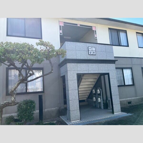 エントランス (エントランス)