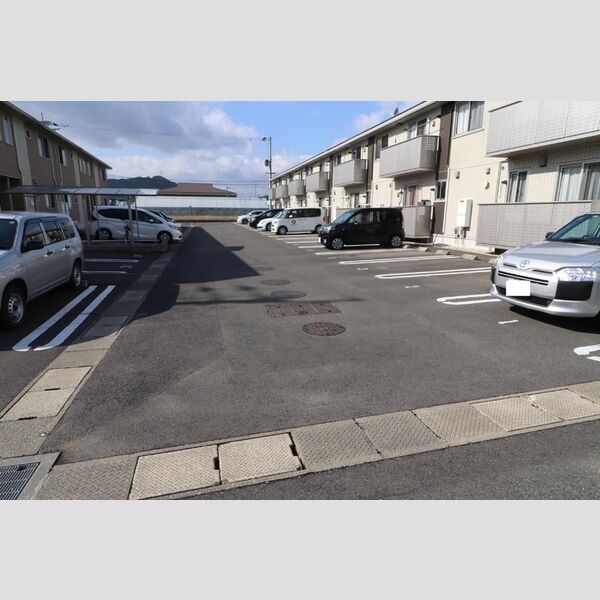 駐車場 (203　駐車場)