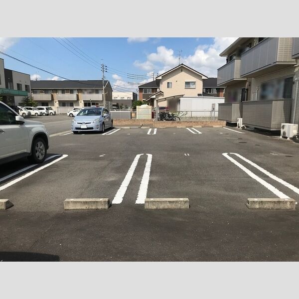 駐車場 (駐車場)
