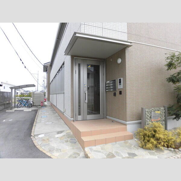 エントランス (エントランス)