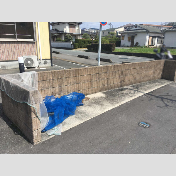 現地周辺 (ゴミ置き場)