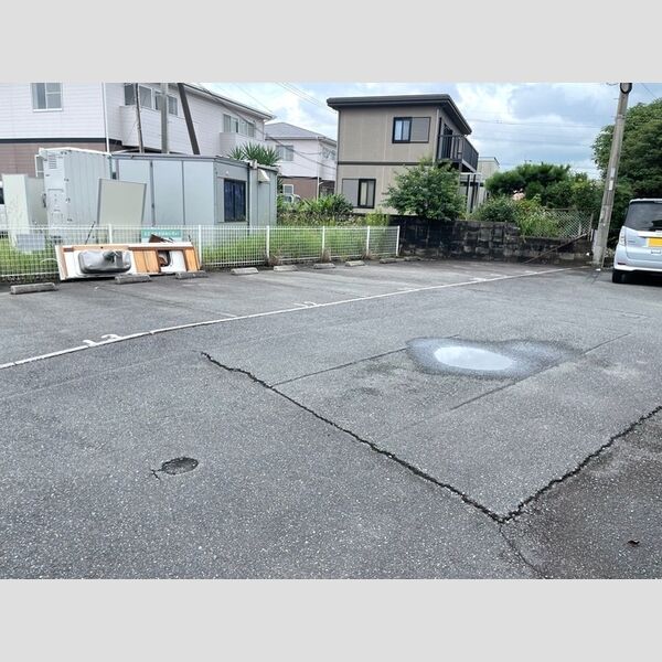 駐車場 (駐車場)