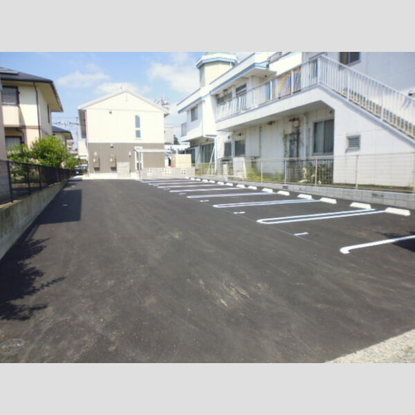 駐車場 (駐車場)