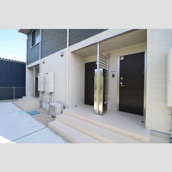 エントランス (エントランス)