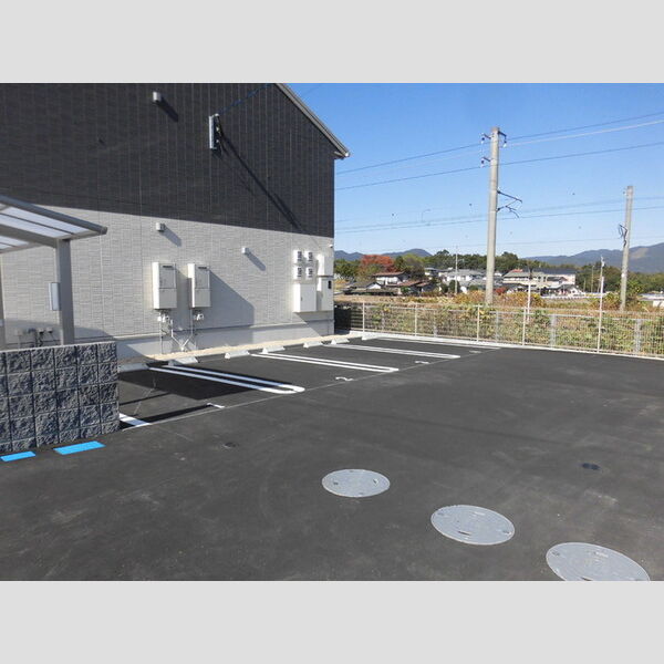 駐車場 (駐車場)
