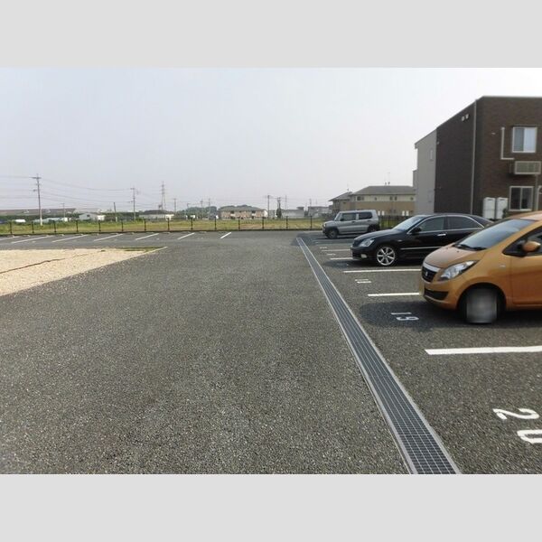 駐車場 (駐車場)