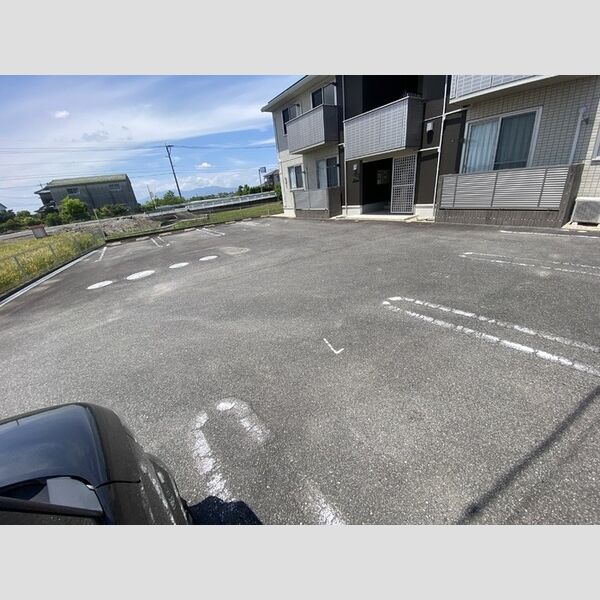 駐車場 (駐車場)