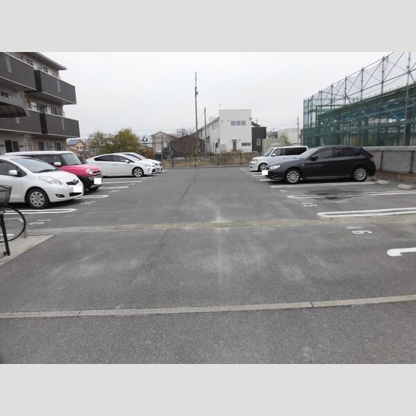 駐車場 (駐車場)