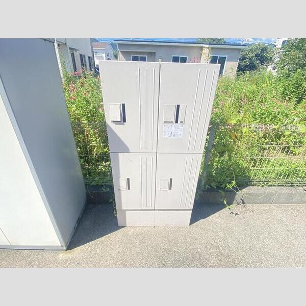 現地周辺 (宅配ボックス)