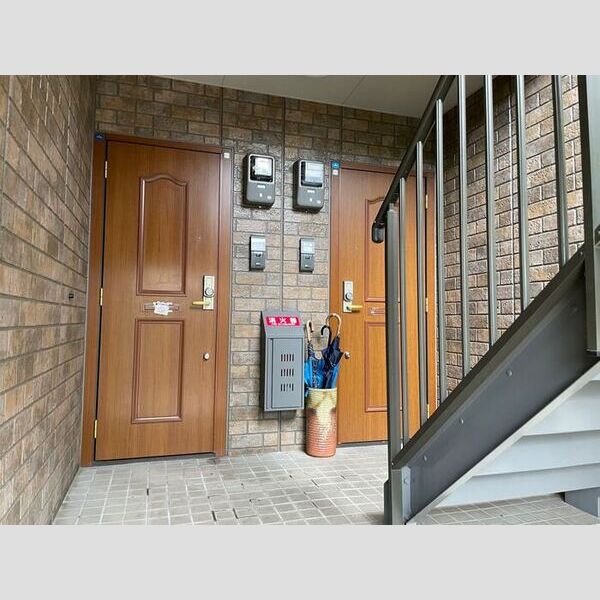 エントランス (エントランス)