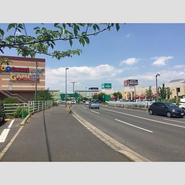 現地周辺 (フードウェイ佐賀モラージュ店　1100m)