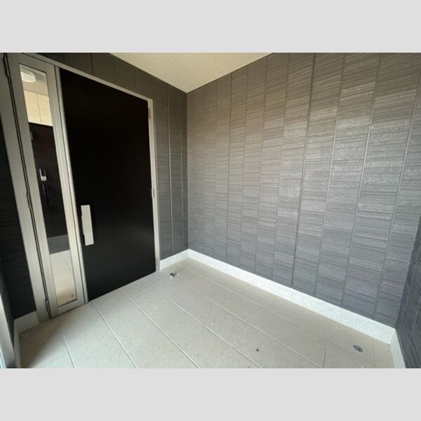 現地周辺 (エントランス)