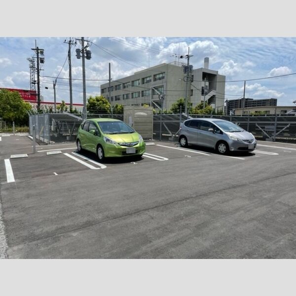 駐車場 (駐車場)